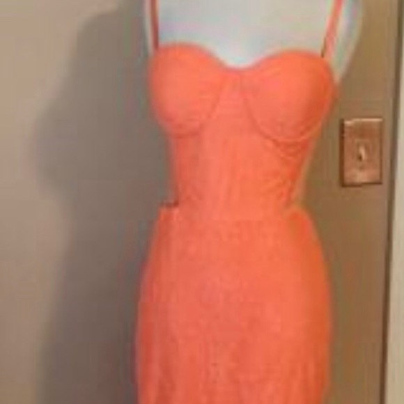 Dress - Picture 6 of 9